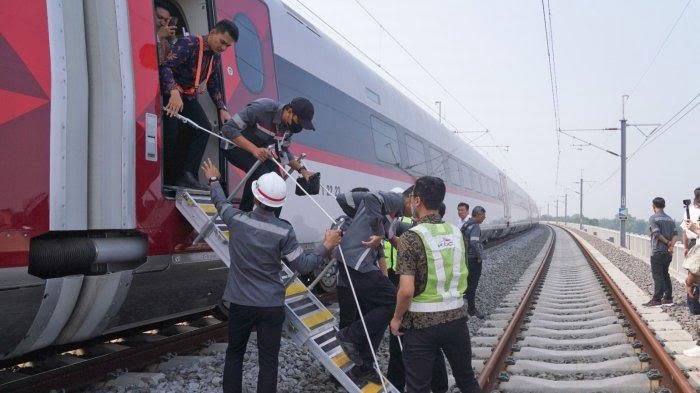 Utamakan Keselamatan dan kenyamanan Penumpang, KCIC Latih Petugas dalam Berbagai Kondisi