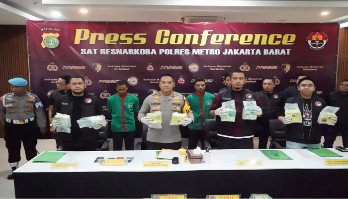 Polisi Bekuk Tiga Kurir Sabu Yang Akan Edarkan 30 Kg Sabu Pada Malam Tahun Baru