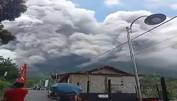 Gunung Merapi Erupsi, Pemerintah Keluarkan 4 Larangan