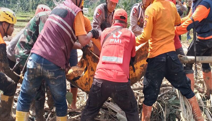 Tanah Longsor Di Subang 2 Orang Meninggal Dunia