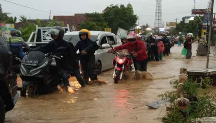 1400 Warga Tegal Yang Kebanjiran Telah Kembali Ke Rumah