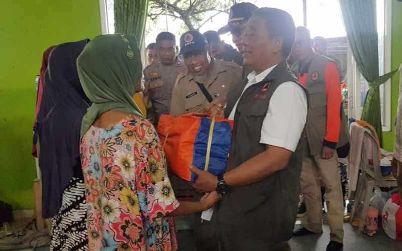 BNPB Berikan Bantuan Kepada Korban Banjir Di Kudus