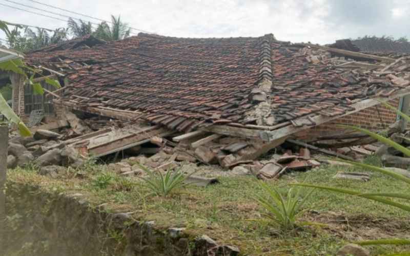 Gempabumi Guncang Tuban, 143 Rumah Di Jawa Timur Ambruk