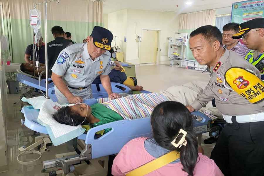 Korban Kecelakaan Bus Di Kendal Masih Dirawat Di RSI