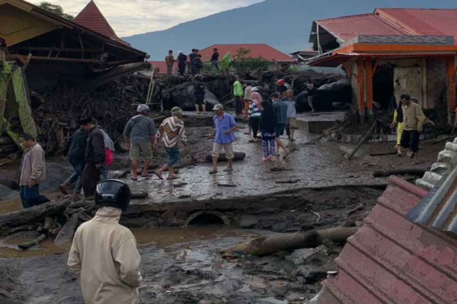 Korban Meninggal Banjir Bandang Kabupaten Agam Bertambah Banyak