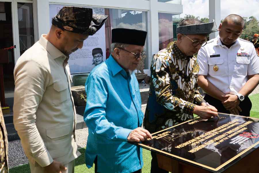 Museum Sastra Indonesia Taufiq Ismail Diresmikan