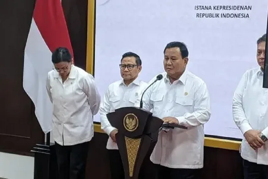 Prabowo Tetapkan UMP 2025 Naik 6,5%