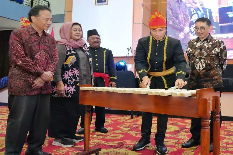 Menteri Kebudayaan Menutup Pagelaran Kolintang Expo 2024