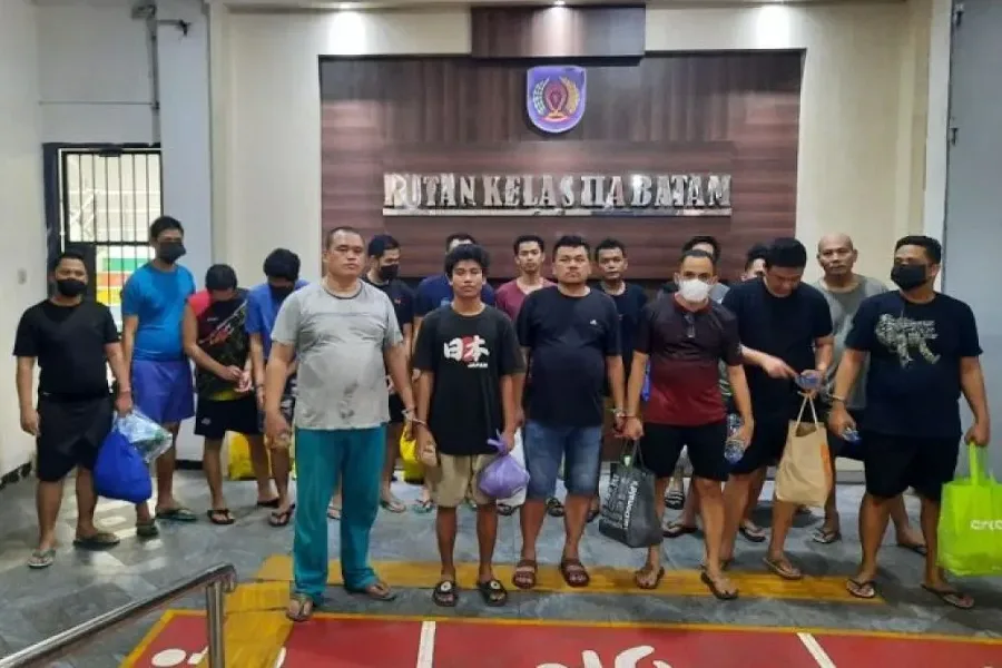 Kejari Batam Limpahkan Berkas 11 Eks Anggota Satresnarkoba