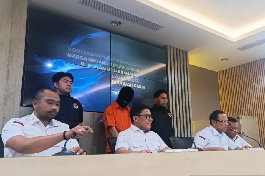 Ditjen Imigrasi Tangkap Buronan US Marshals