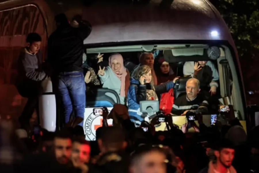 Israel Akan Bebaskan 200 Warga Palestina Ganti 4 Tentara Wanita