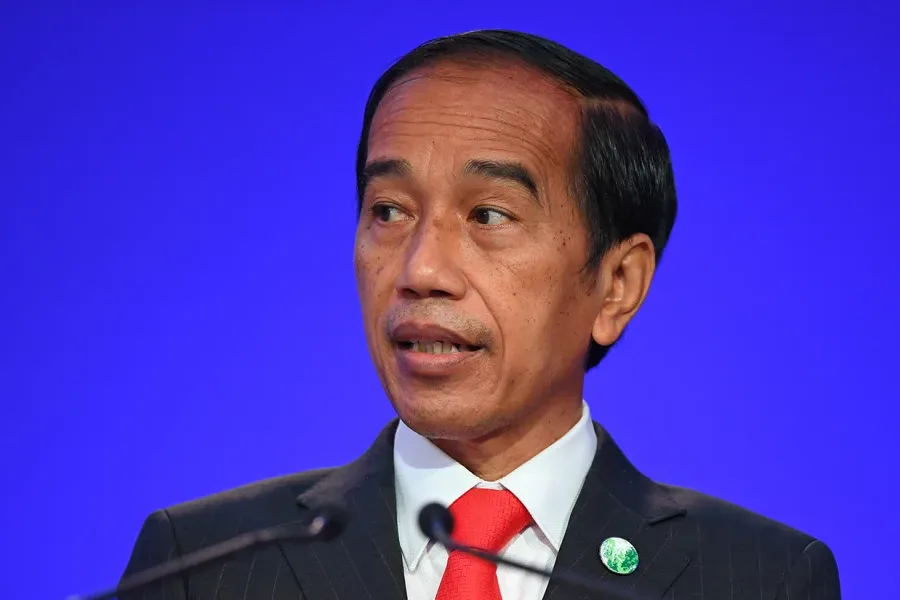 Hasto Minta KPK Periksa Keluarga Jokowi, Begini Kata Jokowi…