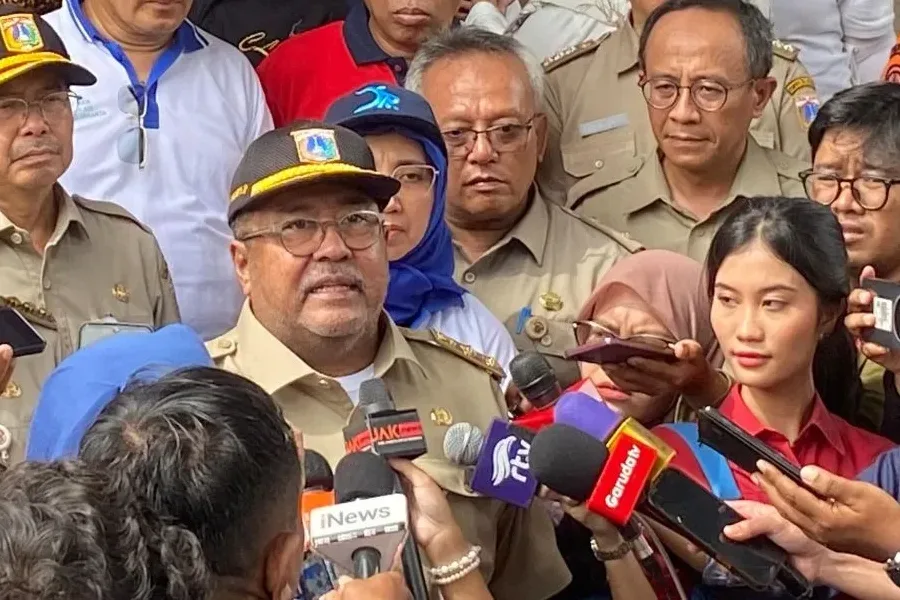 Rano Karno Pimpin Apel Pengerukan Serentak 17 Sungai