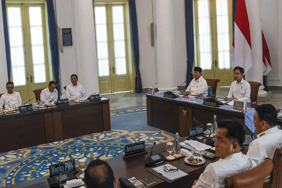 Presiden Pimpin Sidang Perdana Dewan Pertahanan Nasional