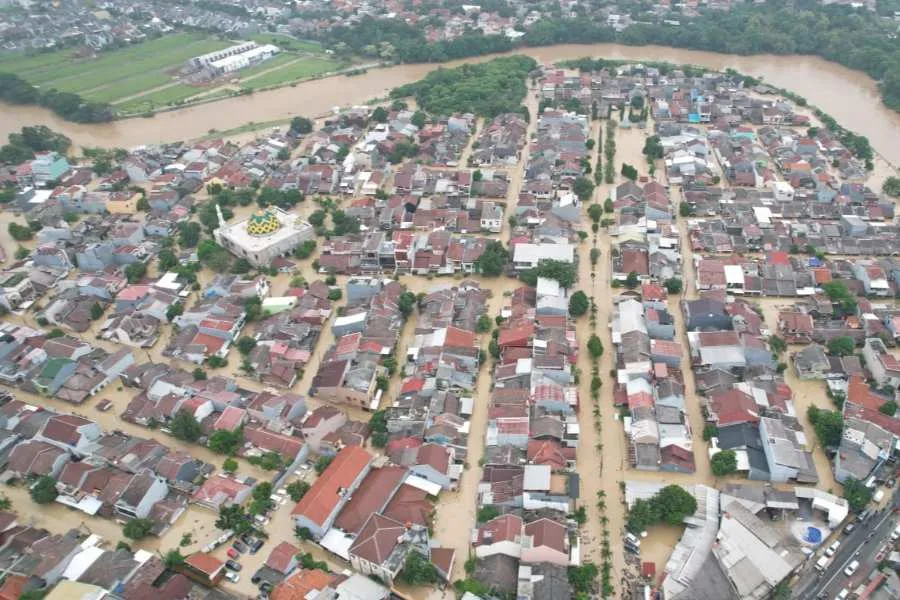 Banjir 300 Cm Merendam Kota Bekasi Dan Kabupaten Bekasi