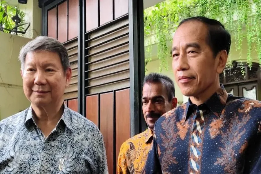 Hashim Menyambangi Jokowi. Ada Apa Lagi?
