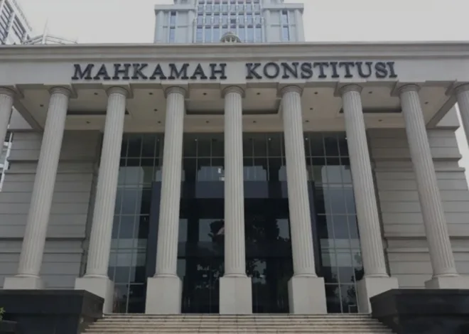Ini Petitum Lengkap Denny Indrayana Dkk Gugat PHPU Ijazah Gibran Ke MK