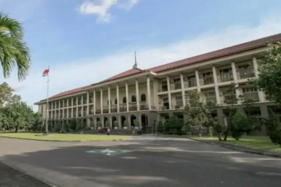 UGM Siap Hadapi Gugatan Rp69 Triliun Soal Ijazah Jokowi