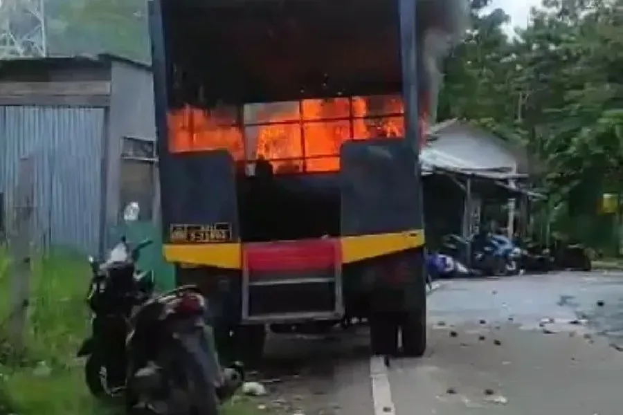 Demo di Uncen, 4 Polisi Terluka, 1 Truk Terbakar
