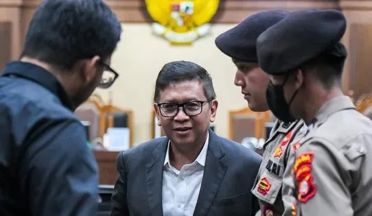 Surat Hasto Dari Penjara: Hati-hati Upaya Ambil Alih Partai