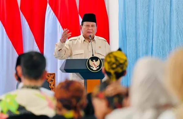 Tahun Depan Semua Sekolah Dapat Bantuan Televisi