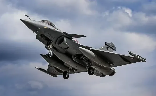 Pakistan Klaim Tembak Jatuh 5 Jet Tempur India