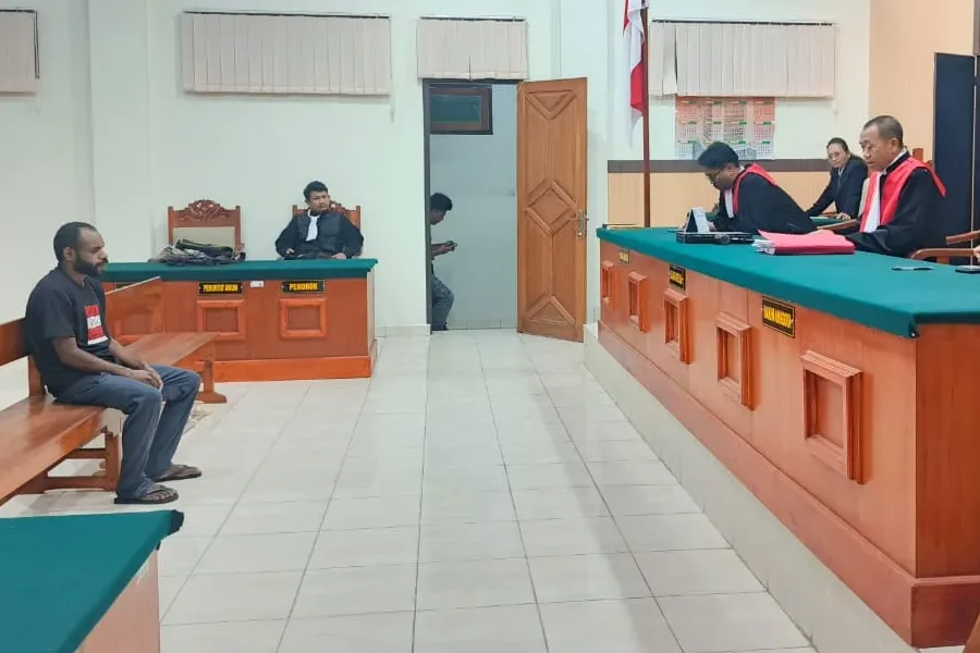 Terbukti Curi Senpi, Anggota Polres Yalimo, Aske Mabel Divonis 8 Tahun Penjara