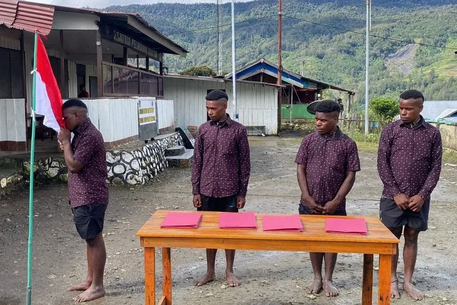 Pendekatan Humanis, Anggota KKB Kodap III Sinak Ikrar Setia kepada NKRI