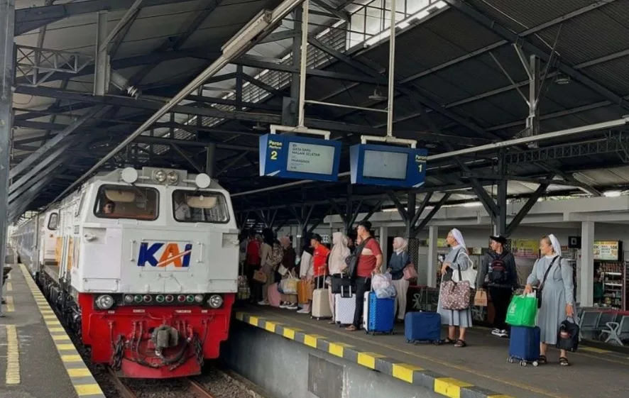 Naik, Penjualan Tiket Angkutan Nataru PT KAI Tembus 4,1 Juta