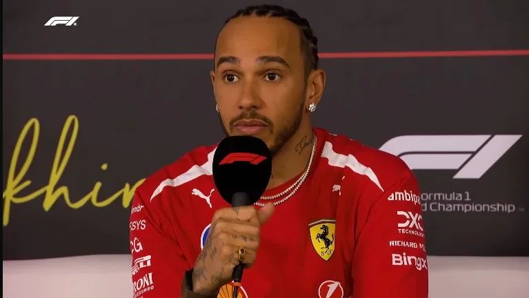 Hamilton dan Verstappen Redam Polemik Start F1 2026