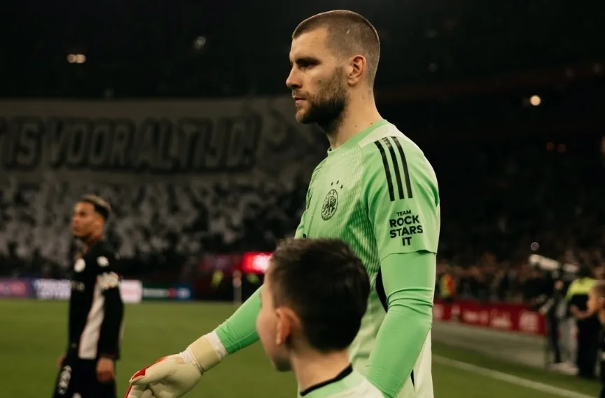 Ajax Vs NEC Nijmegen 1-1: Maarten Paes Debut, Gagal Clean Sheet