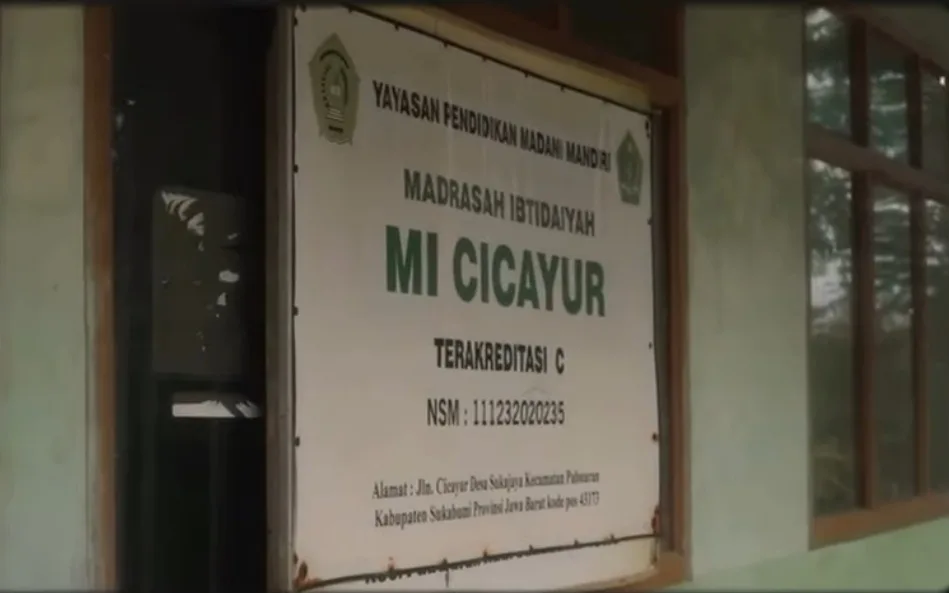 Mitra BGN Di Sukabumi Urunan Benahi Sekolah Rusak