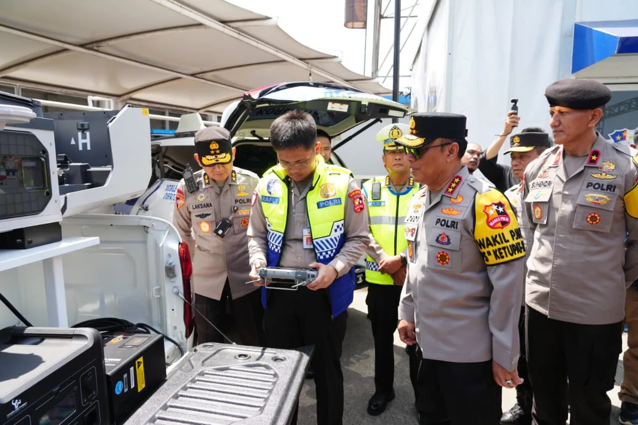 Operasi Ketupat 2026, Wakapolri Tinjau Command Center Mobile Tol Japek