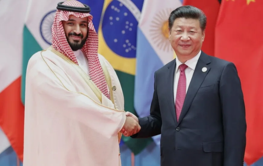 China Minta Selat Hormuz Dibuka Untuk Navigasi