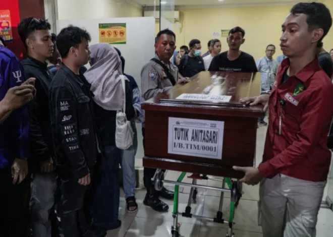Daftar Nama 16 Korban Meninggal Kecelakaan Tabrakan Kereta di Bekasi