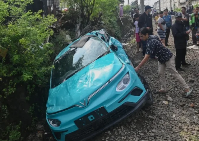 Tuding Jadi Penyebab Tabrakan Kereta, Taksi Green SM Serahkan Pada Proses Penyelidikan