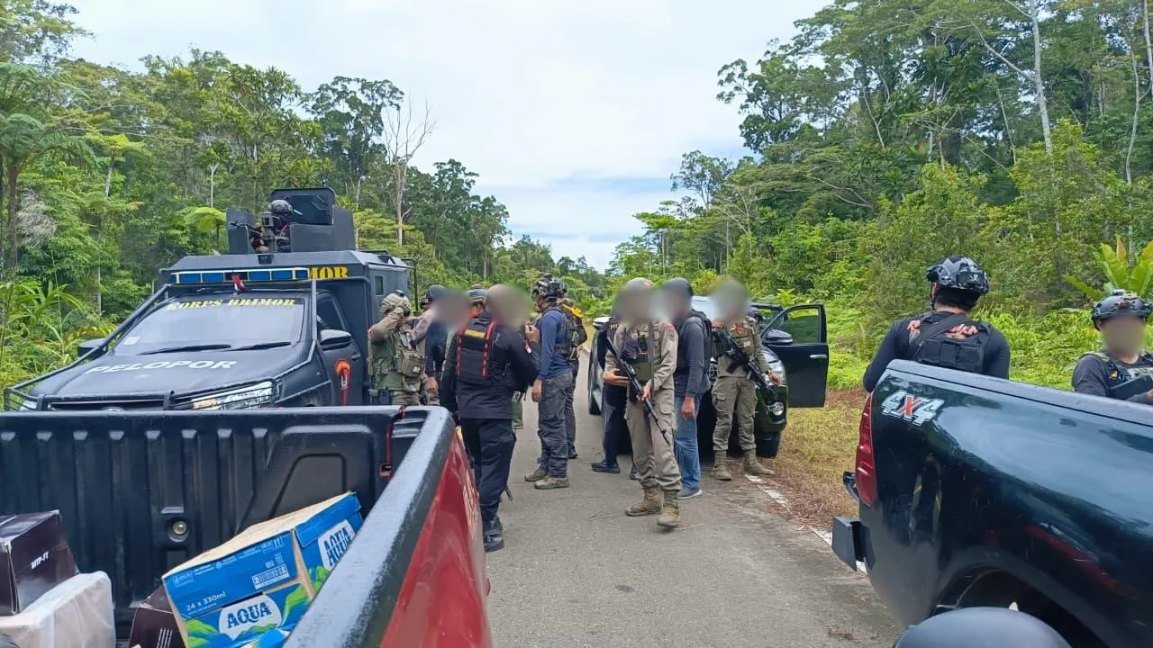 Satgas Damai Cartenz Kontak Tembak KKB Di Yahukimo