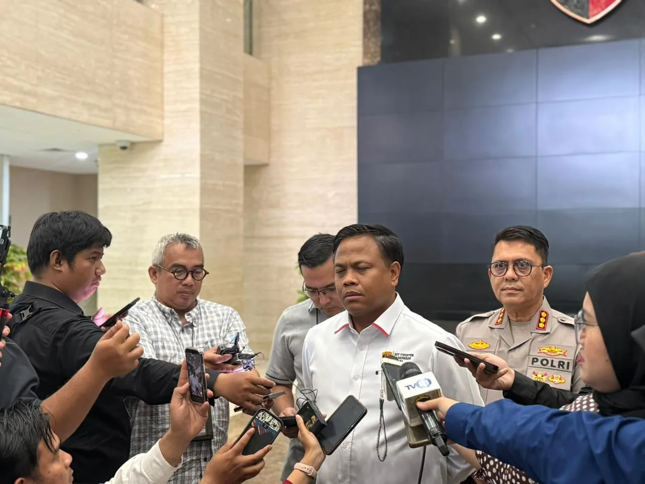 Pakai Visa Tenaga Kerja, Bareskrim Gagalkan 8 Calon Jamaah Haji Ilegal