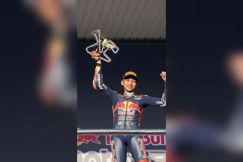 Kiandra Ramadhipa Juara Race 2 Red Bull Rookies Cup 2026 Jerez, Start dari Posisi 17