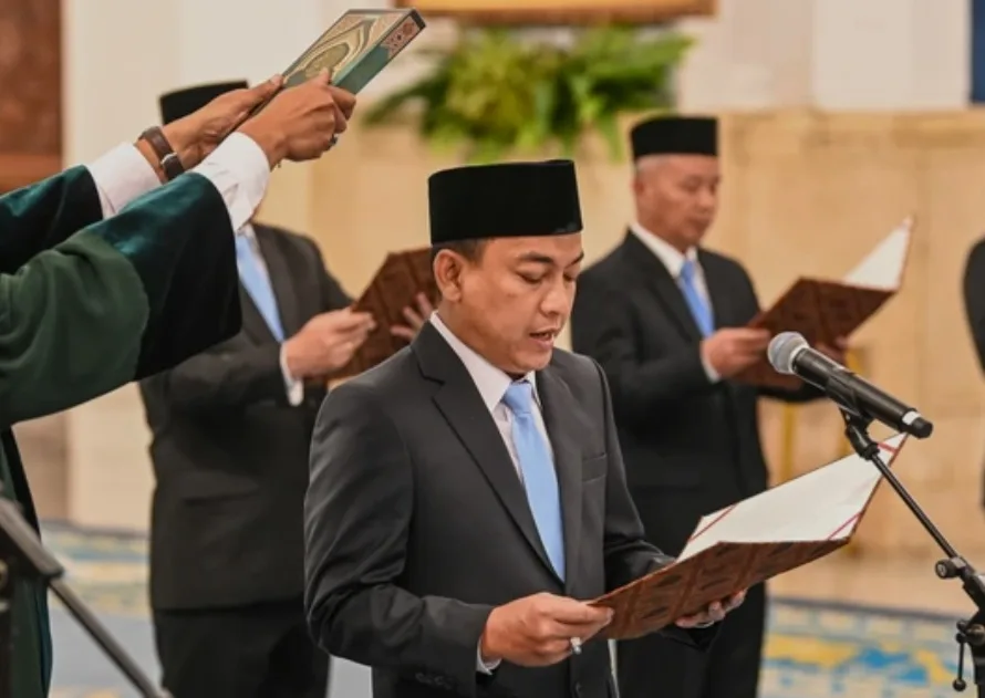 Baru Dilantik Presiden, Ketua Ombudsman Hery Susanto Ditangkap Kejagung, Malu-Maluin