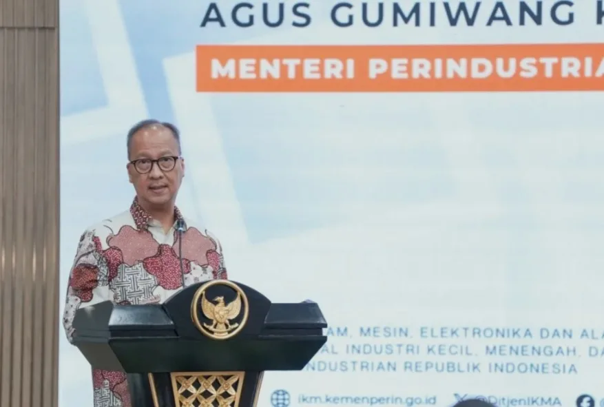 Menperin Minta Kendala Suplai Plastik Tidak Bebani Industri Kecil Menengah