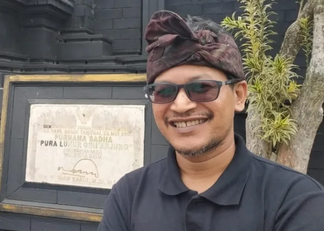 Indahnya Berdoa di Pura Santi Kawitan I Ratu Ngurah Agung Pasek Pasek Bandesa Panca Sanak Sapta Murti Tanpa Sampah Plastik