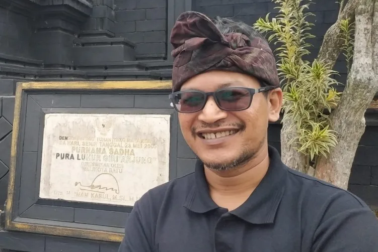 Indahnya Berdoa di Pura Santi Kawitan I Ratu Ngurah Agung Pasek Pasek Bandesa Panca Sanak Sapta Murti Tanpa Sampah Plastik