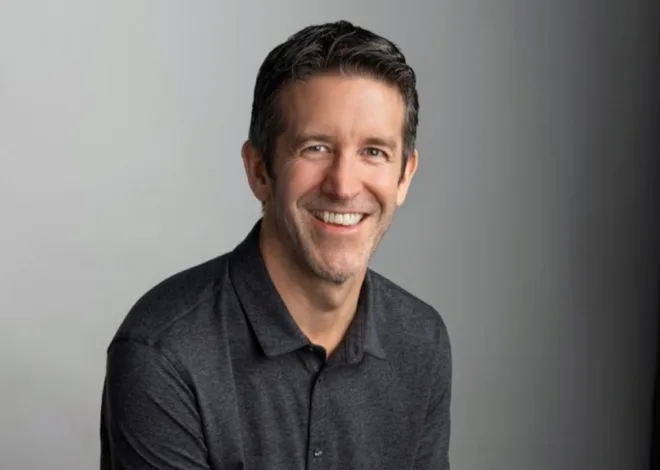 John Ternus Resmi Jadi CEO Apple, Gantikan Tim Cook per 1 September 2026