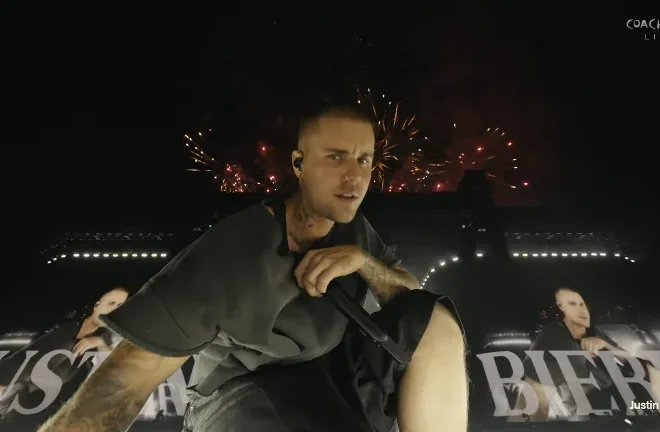 Justin Bieber Comeback di Coachella, Ajak Penonton Nostalgia Lewat Lagu-Lagu Hits