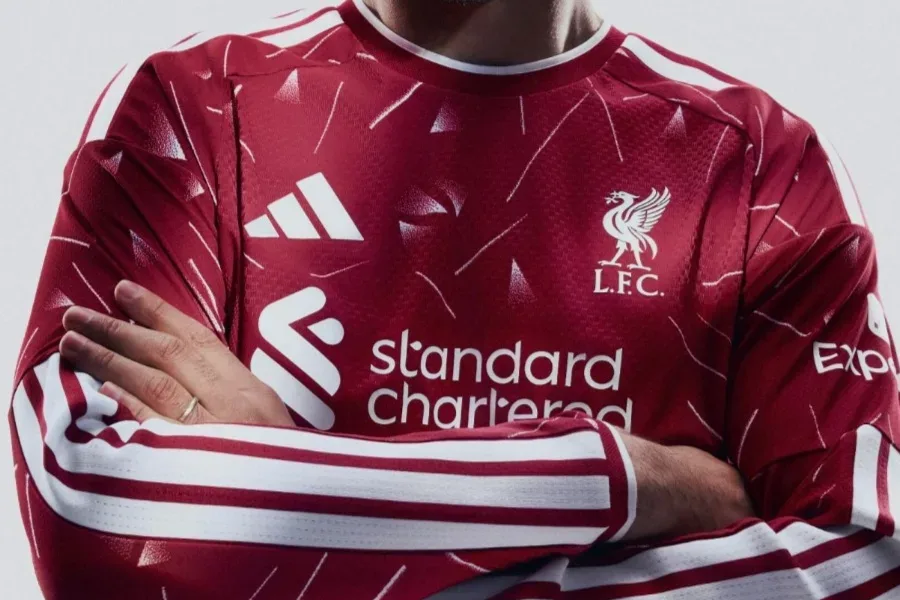 Cek Nih Jersey Kandang Baru Liverpool Musim Depan
