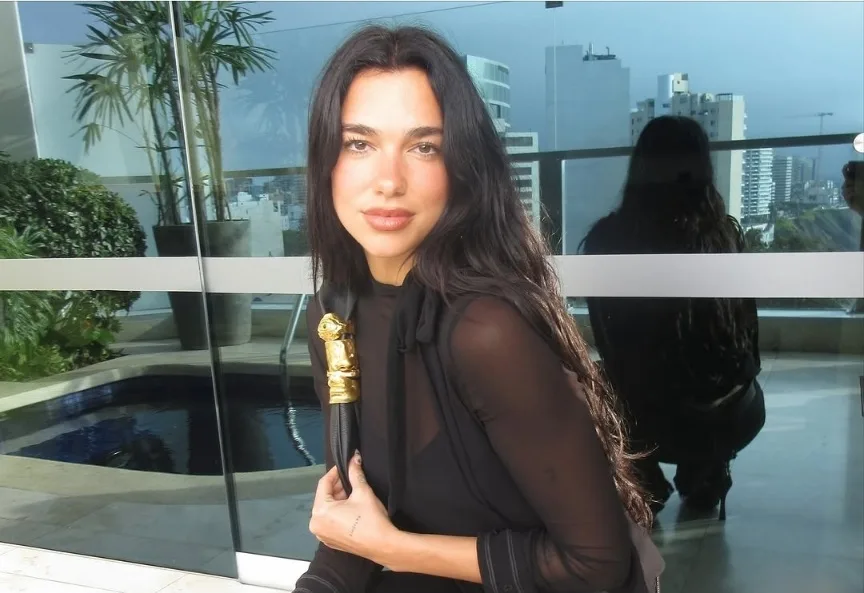 Fotonya Dipakai di Kemasan TV Tanpa Izin, Dua Lipa Gugat Samsung Rp260 Miliar