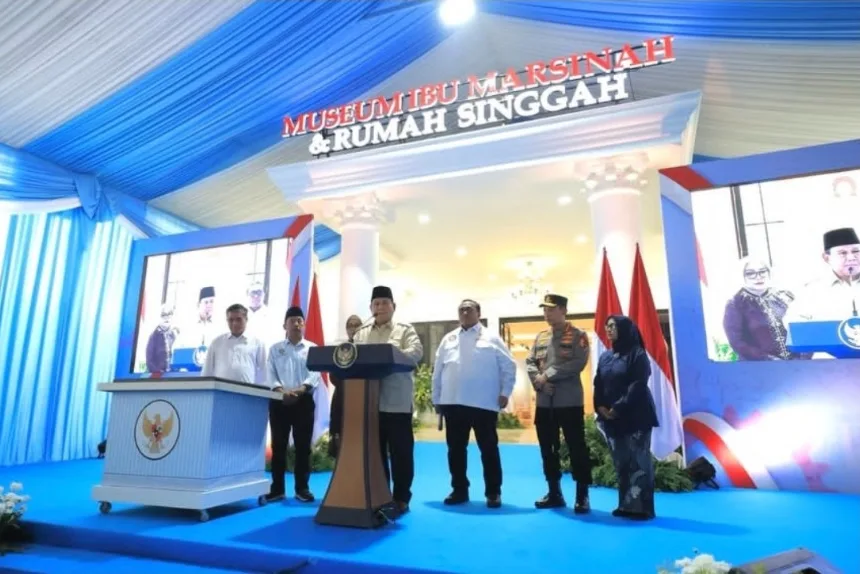 Rupiah Tembus Rp17.600, Prabowo: Rakyat Desa Tak Pakai Dolar