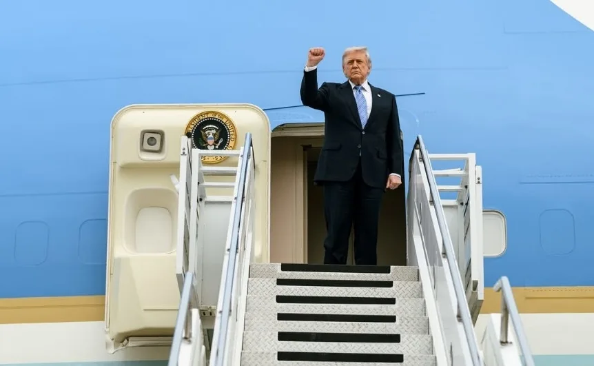 Delegasi Trump Buang Semua Barang Pemberian China Sebelum Naik Air Force One