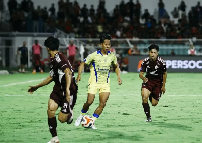 Persib Bandung menang dramatis 2-1 atas PSM Makassar, Maung Bandung di Ambang Juara Liga 1